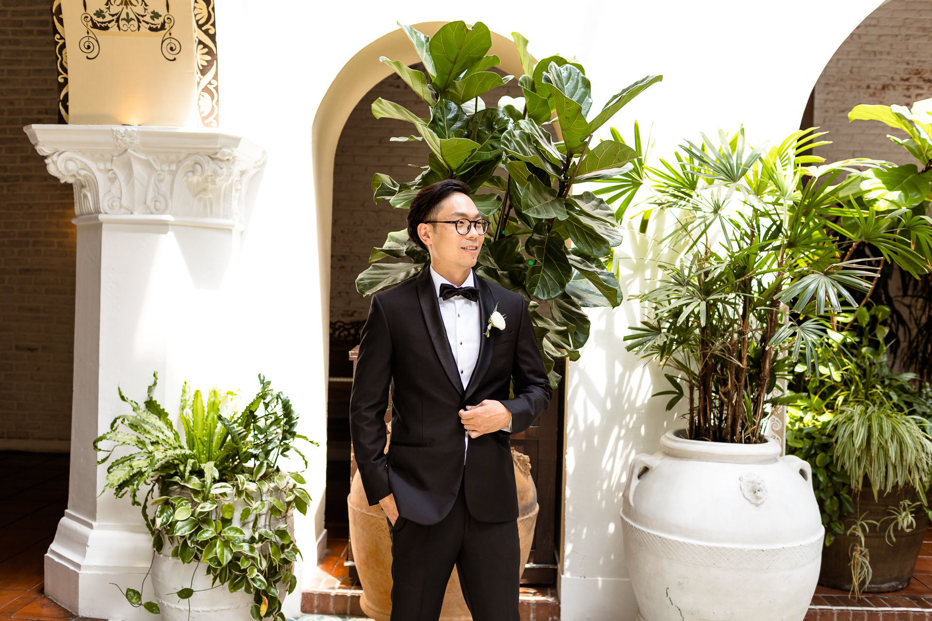 groom portrait at Ebell of Long Beach 