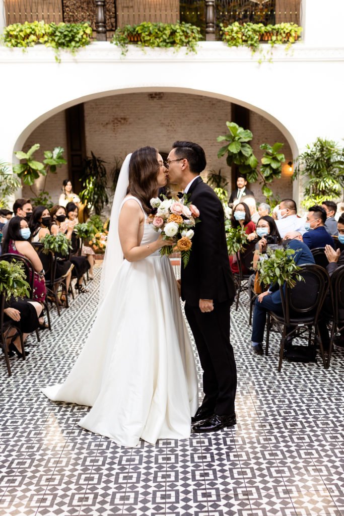 first kiss Ebell of Long Beach wedding photos