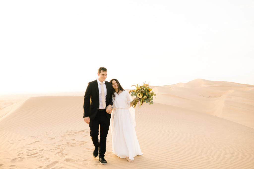 bride and groom photos at glamis sand dunes