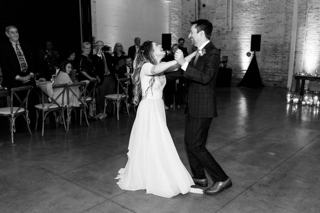 bride and groom first dance - hnypt la wedding
