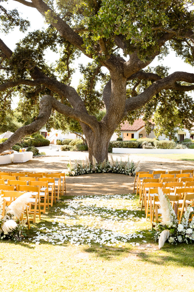 ojai valley inn oak tree wedding ceremony