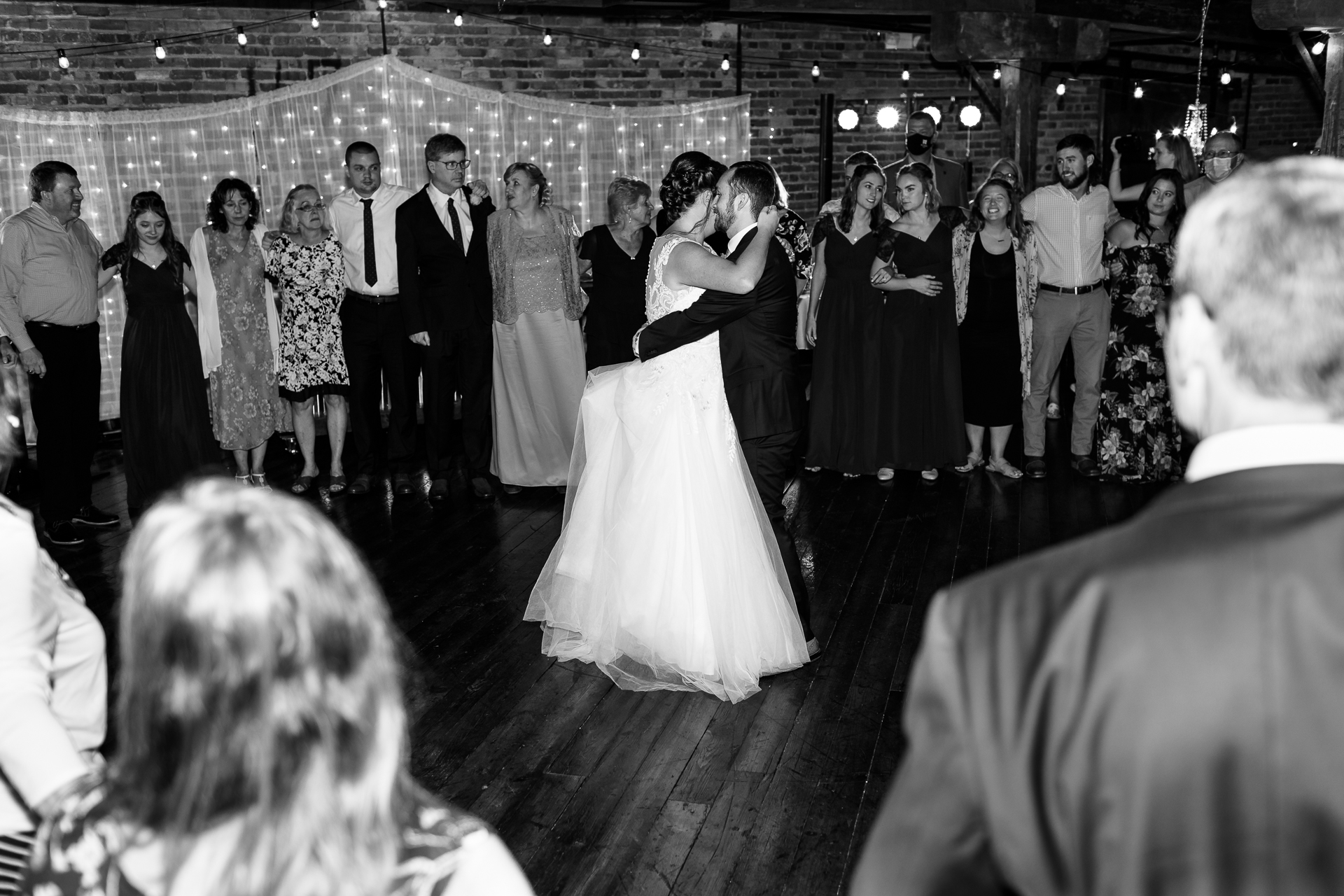 hickory north carolina wedding photography, warehouse 18 wedding reception